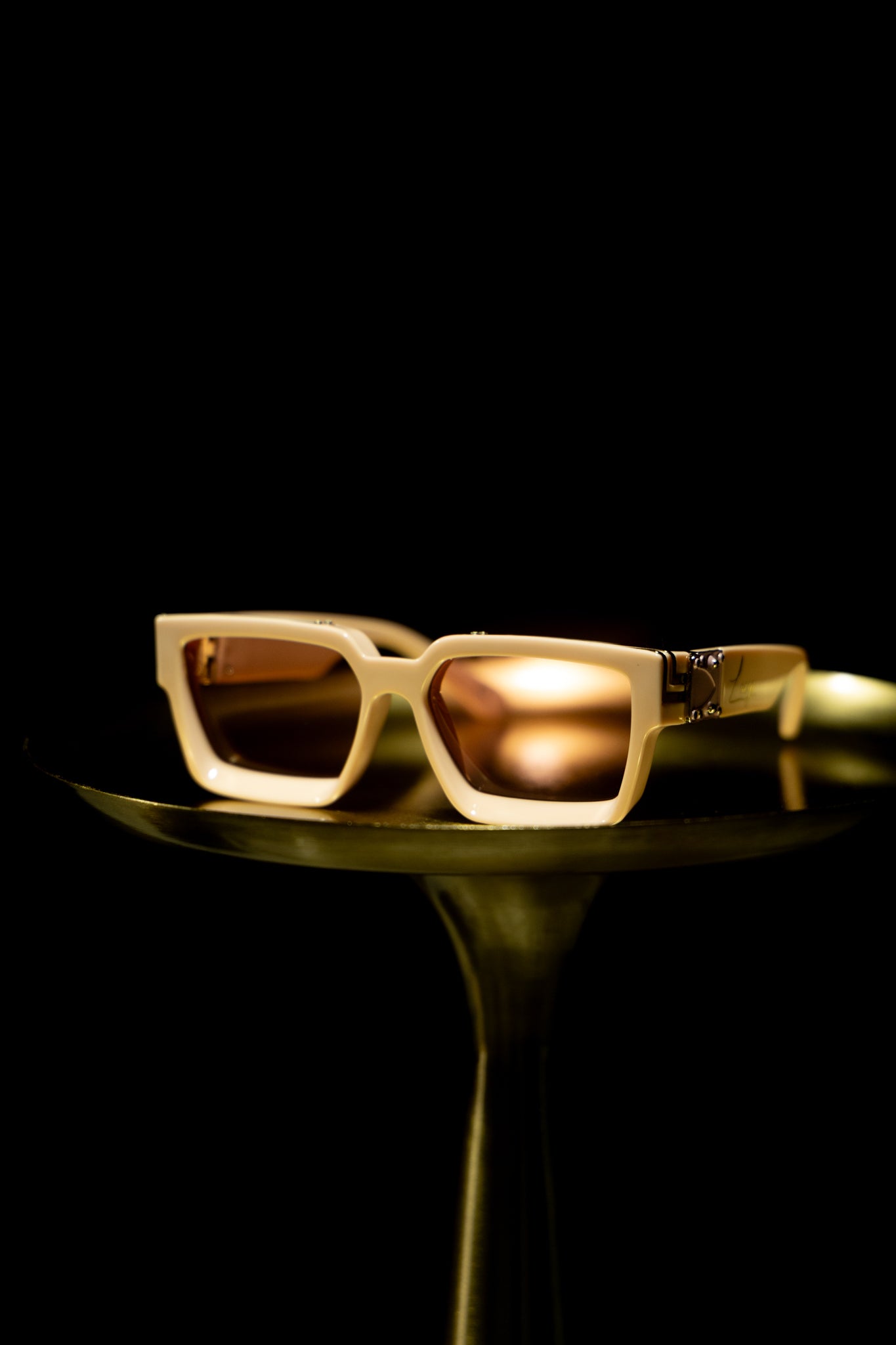 Pinkys Square frames